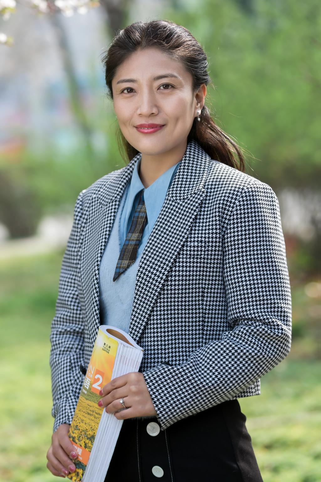 大英部李娜